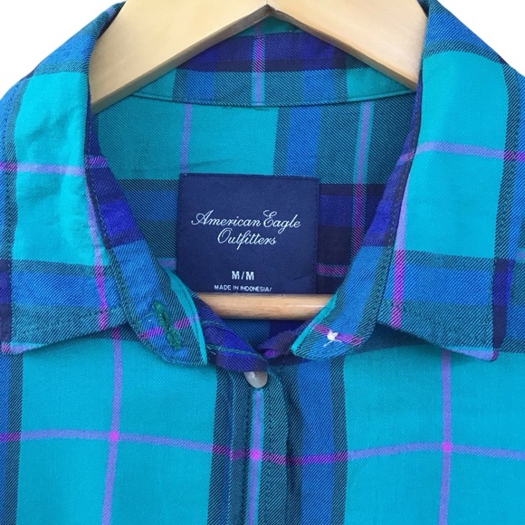 American Eagle Plaid Button Up Long Sleeve - Picture 5 of 5